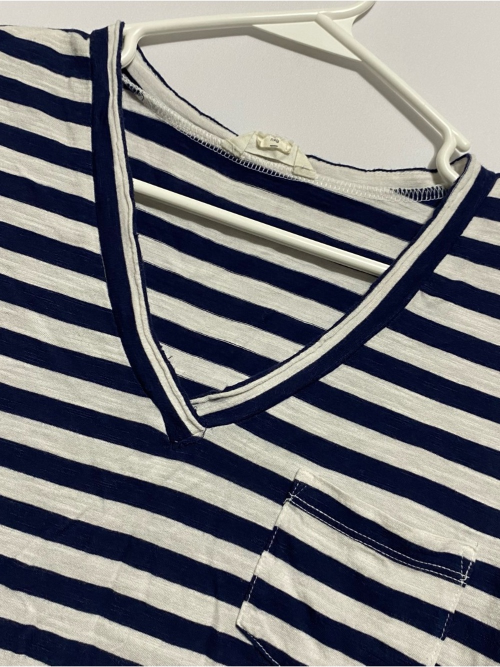 Caslon Women's V-Neck Short Sleeve Tee Top Size XXSmall Striped Coastal